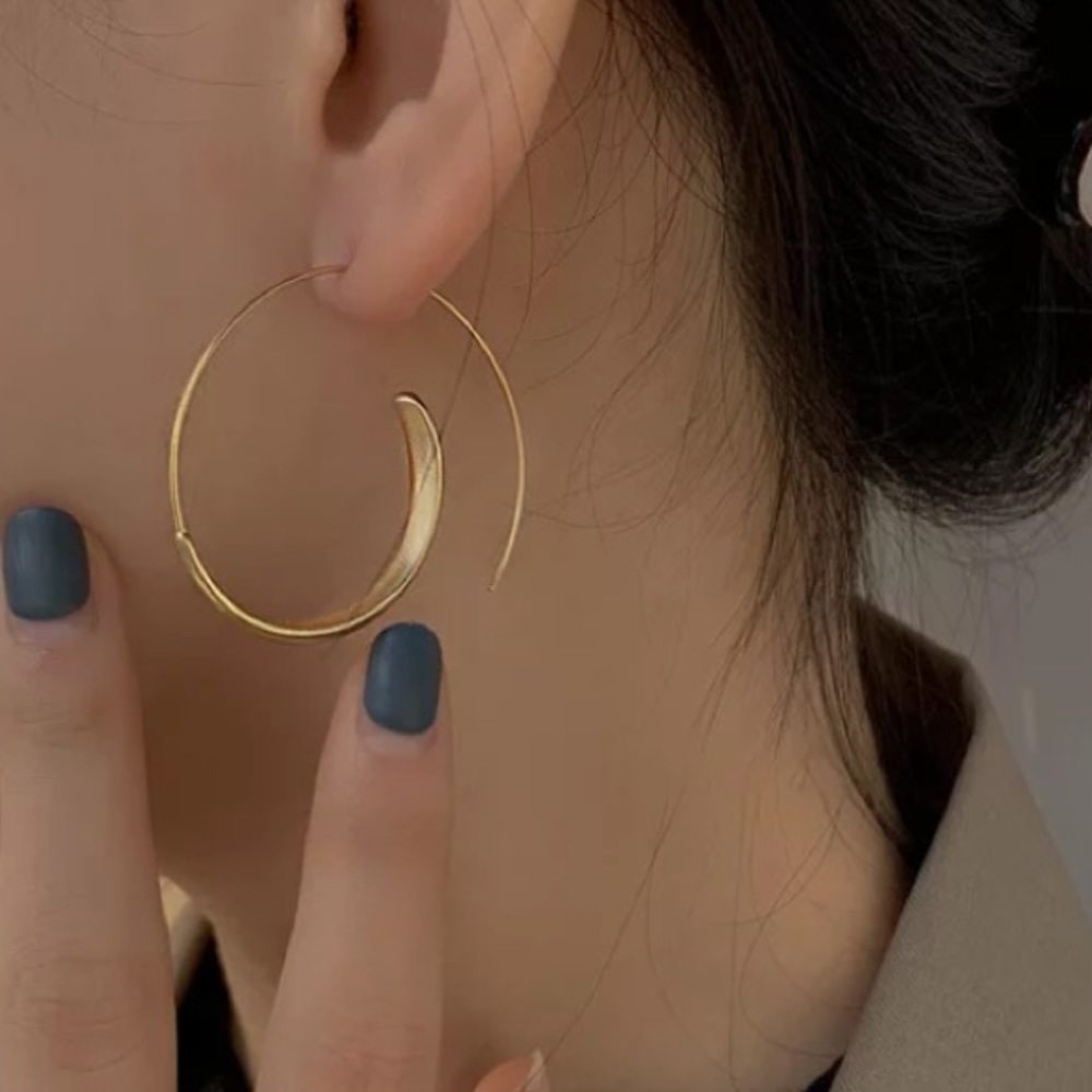 New Unique 18k gold plated Earrings
